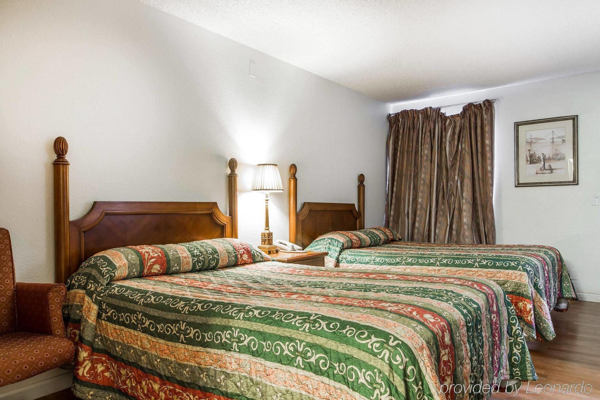 Rodeway Inn Vallejo Extérieur photo