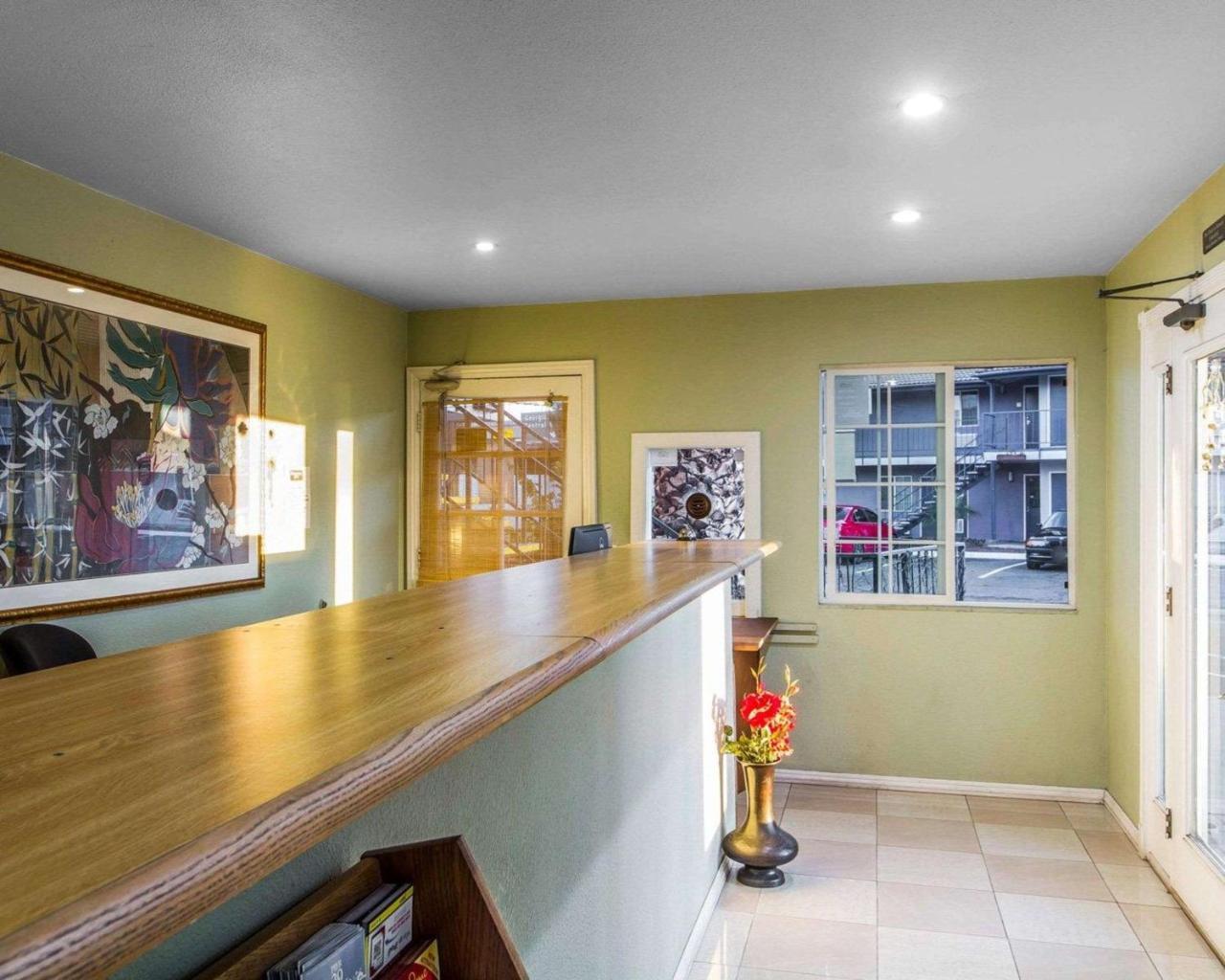 Rodeway Inn Vallejo Extérieur photo